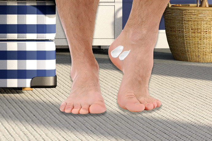 How Men Can Repair Dry Hands and Cracked Heels